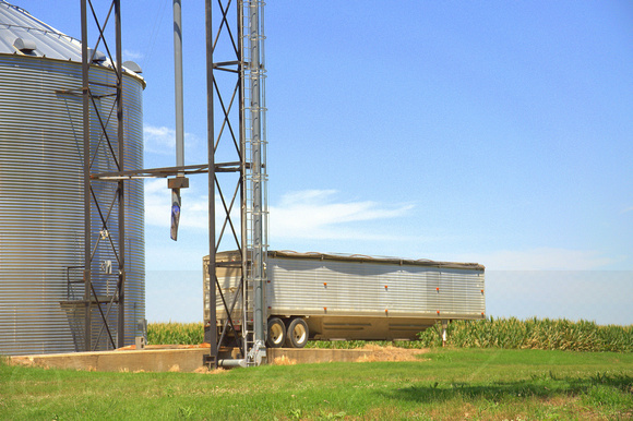 MS - Washington County (Grain Bin and truck)
