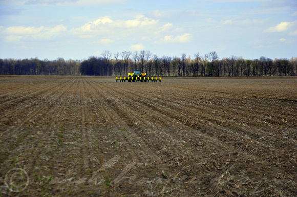 Sarah Beaugez Photography-Planting Corn 9
